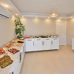 מלון Kas Otel 3*