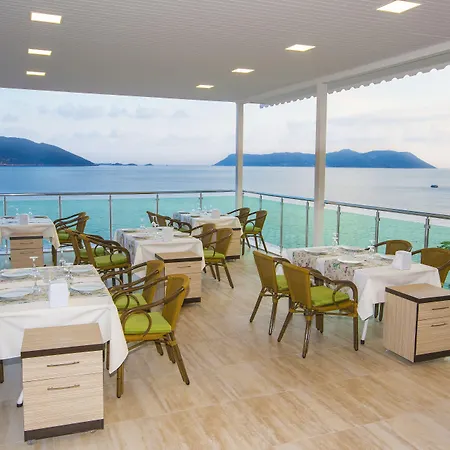 فندق Kas Otel 3*