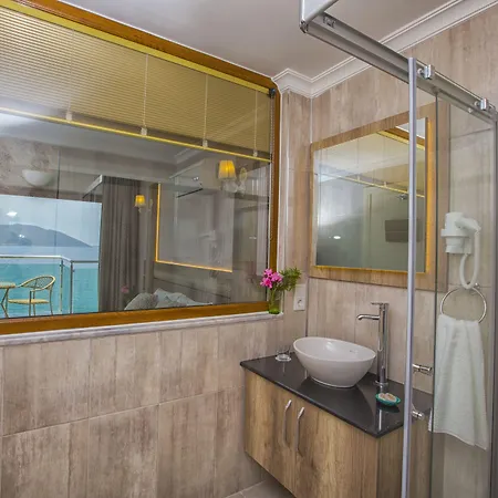 Kas Otel מלון